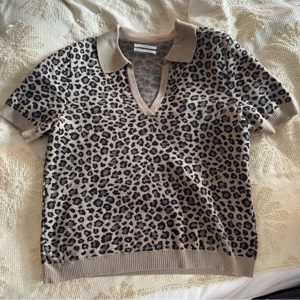 Leopard Print Short Sleeve Sweater